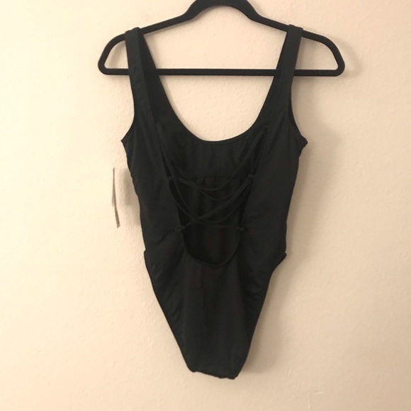 Shell Yeah One Piece Swim Suit - Picture 4 of 6